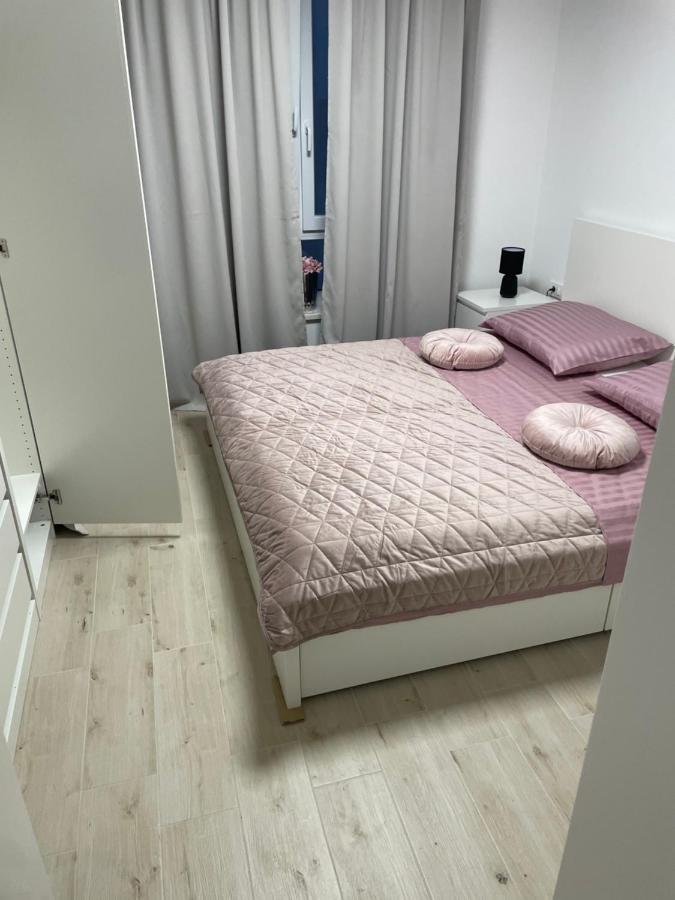 Amore Apatmani Celina Buitenkant foto