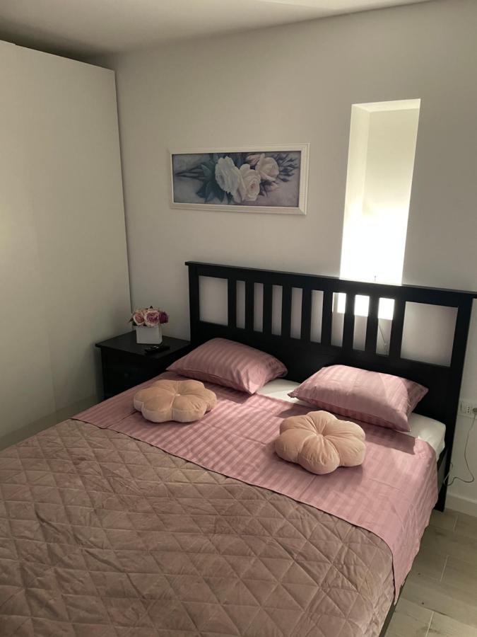 Amore Apatmani Celina Buitenkant foto